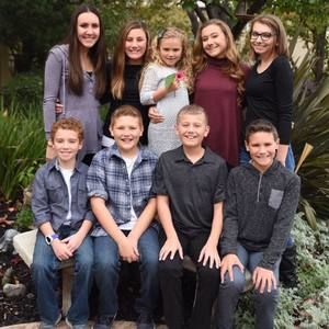 Meet your Posher, Linda